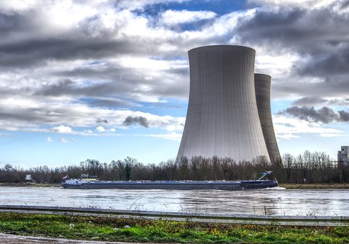 США работают над концепцией портативного ядерного мини-реактора